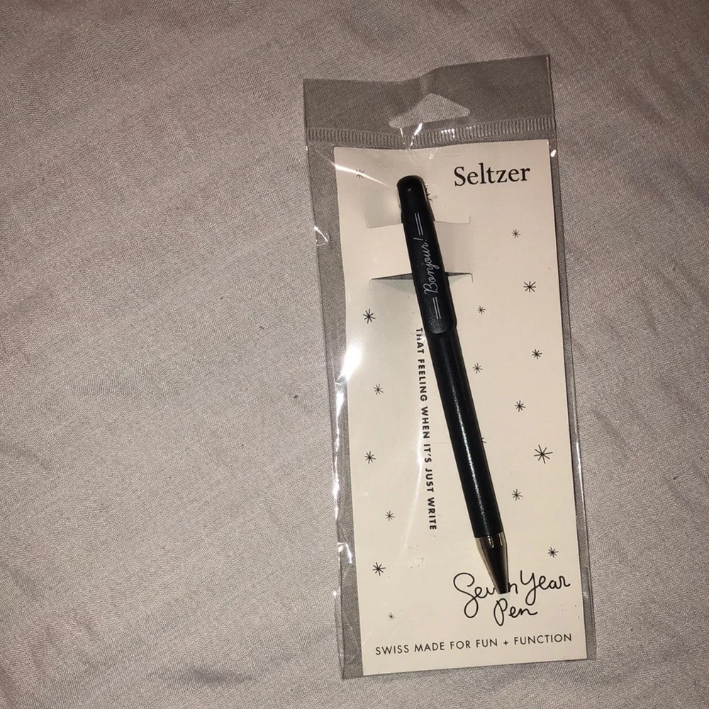 Seltzer Seven Year Pen in Paris Eiffel Tower “Bonjour!”